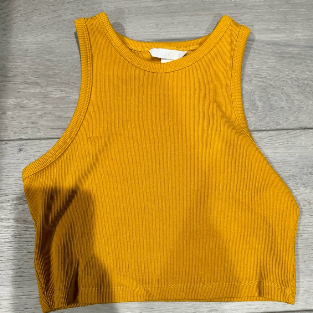 Tank crop top